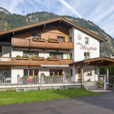 Hotel Haus Bergfriede à Mayrhofen Extérieur photo