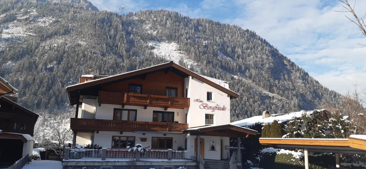 Hotel Haus Bergfriede à Mayrhofen Extérieur photo