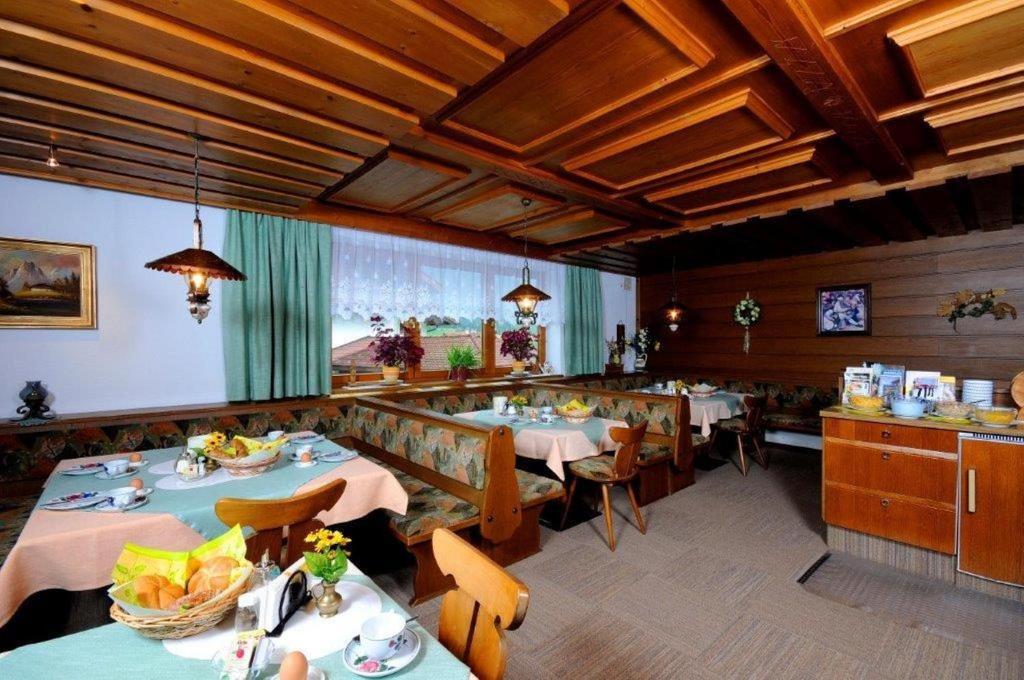 Hotel Haus Bergfriede à Mayrhofen Extérieur photo