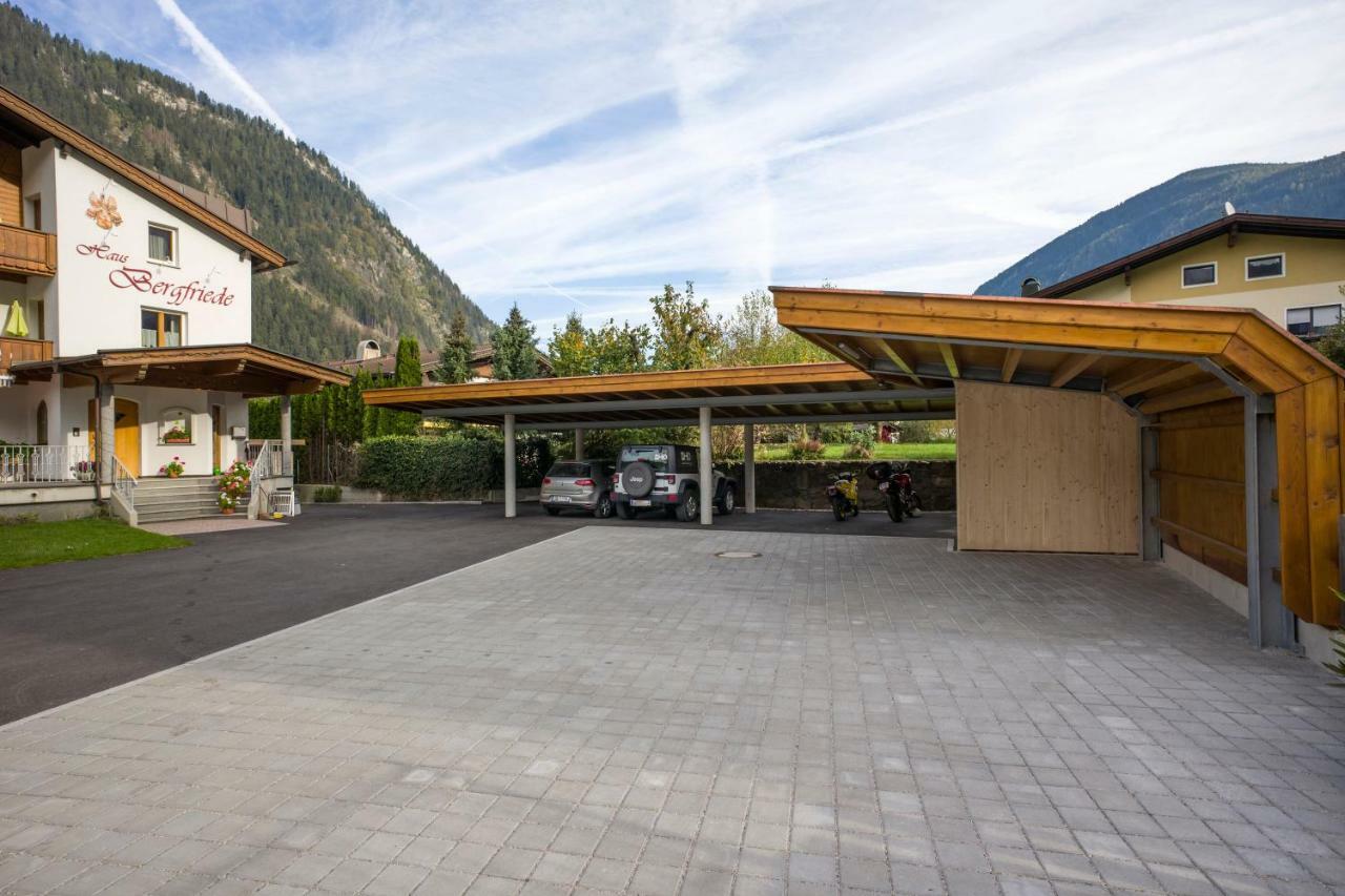 Hotel Haus Bergfriede à Mayrhofen Extérieur photo